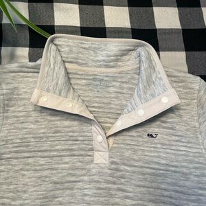 Vineyard Vines - rarely worn pullover, size M